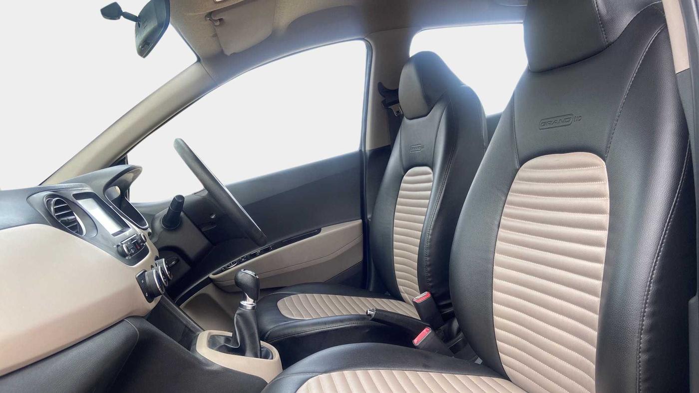 2018 Hyundai Grand i10 SPORTZ 1.2 KAPPA VTVT, Petrol, Manual, 25,971 km, Right Side Front Door Cabin