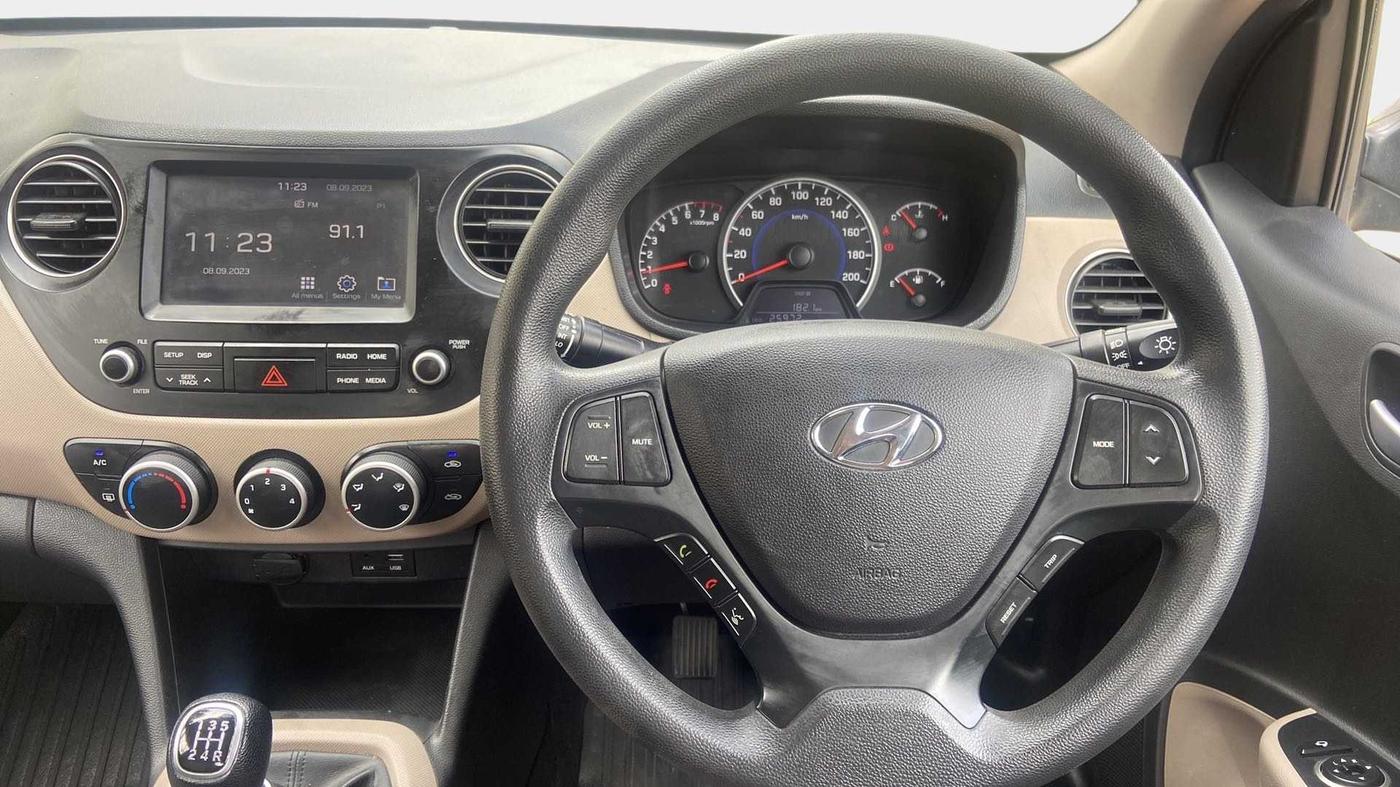 2018 Hyundai Grand i10 SPORTZ 1.2 KAPPA VTVT, Petrol, Manual, 25,971 km, Steering Wheel Close Up