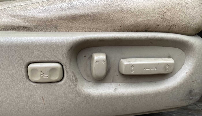 2010 Honda CRV 2.4L 2WD MT, Petrol, Manual, 60,143 km, Driver Side Adjustment Panel