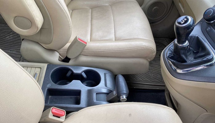 2010 Honda CRV 2.4L 2WD MT, Petrol, Manual, 60,143 km, Gear Lever