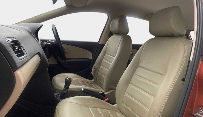 2014 Volkswagen Polo HIGHLINE1.5L, Diesel, Manual, 91,954 km, Right Side Front Door Cabin