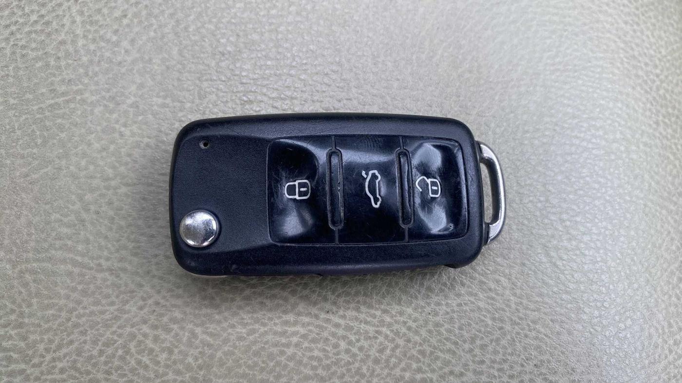 2014 Volkswagen Polo HIGHLINE1.5L, Diesel, Manual, 91,954 km, Key Close Up