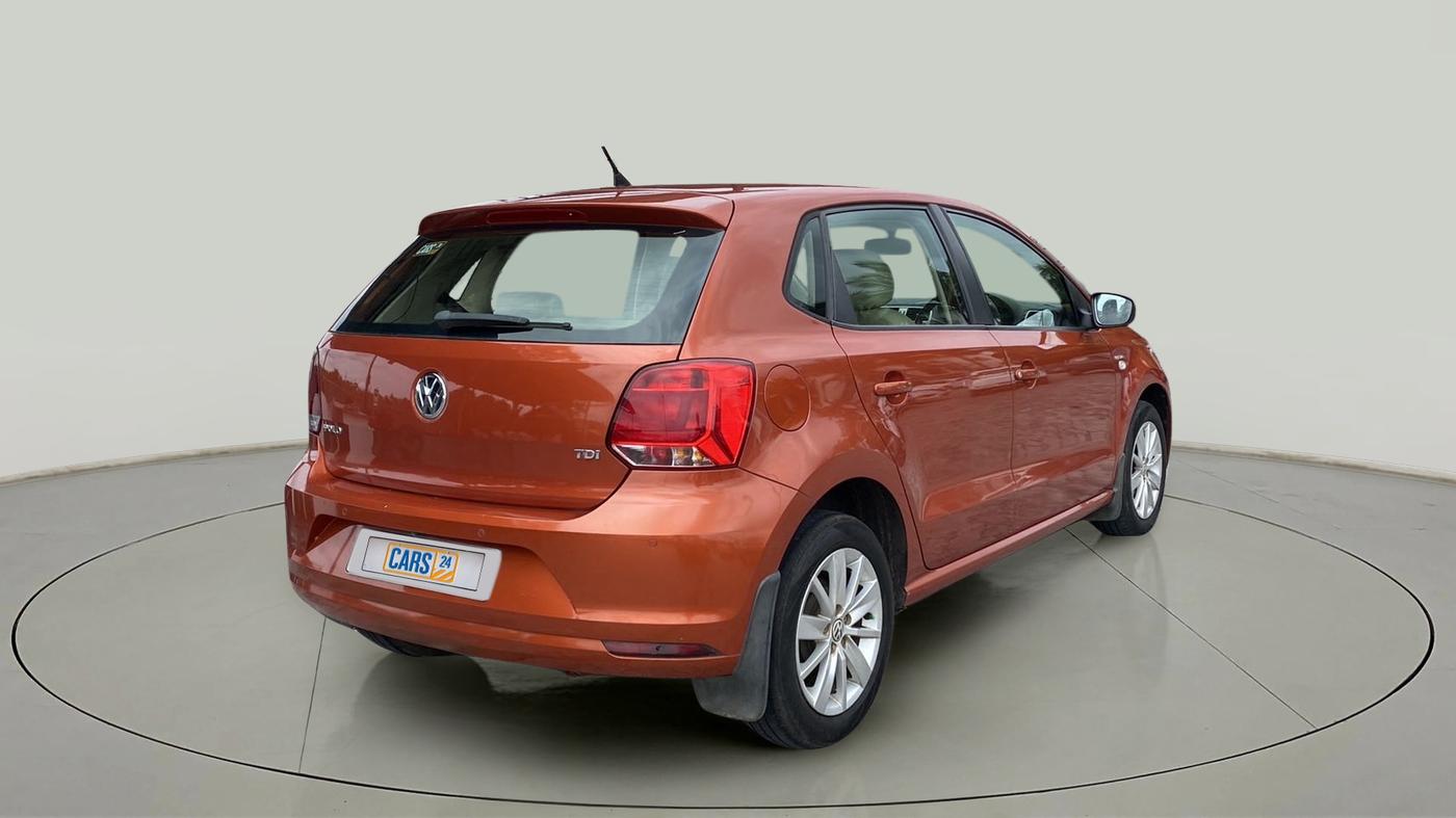 2014 Volkswagen Polo HIGHLINE1.5L, Diesel, Manual, 91,954 km, Right Back Diagonal