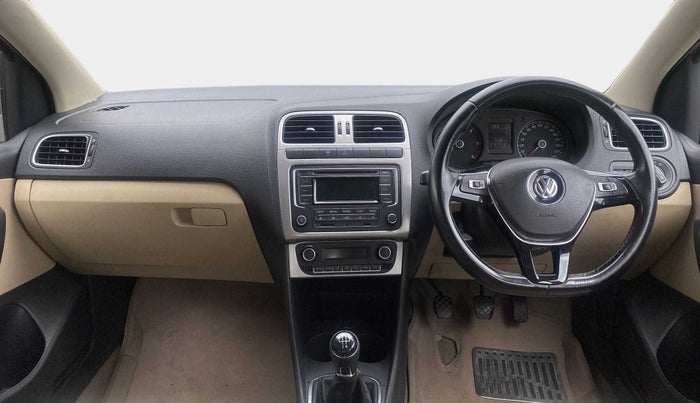 2014 Volkswagen Polo HIGHLINE1.5L, Diesel, Manual, 91,954 km, Dashboard