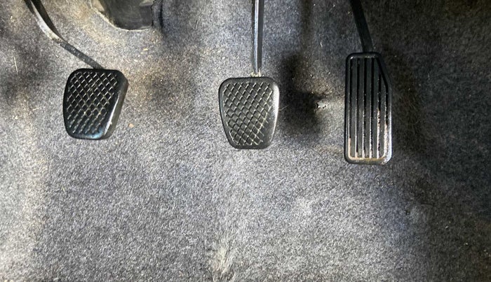 2014 Honda Brio S MT, Petrol, Manual, 77,067 km, Pedals