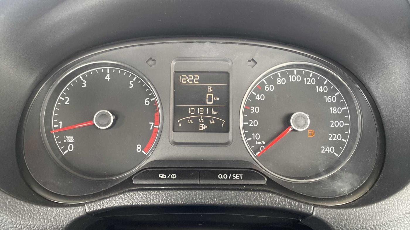 2017 Volkswagen Ameo HIGHLINE1.2L PLUS 16 ALLOY, Petrol, Manual, 1,01,291 km, Odometer Image
