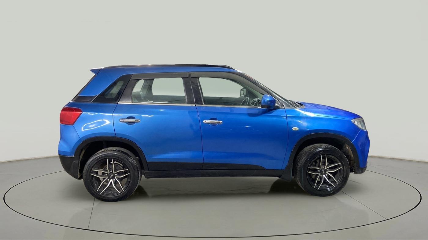 2018 Maruti Vitara Brezza VDI (O), Diesel, Manual, 89,908 km, Right Side View