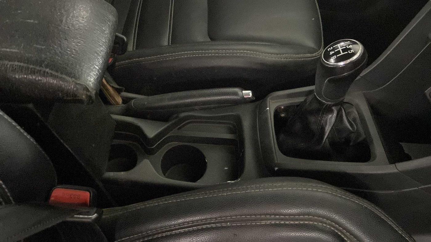 2018 Maruti Vitara Brezza VDI (O), Diesel, Manual, 89,908 km, Gear Lever