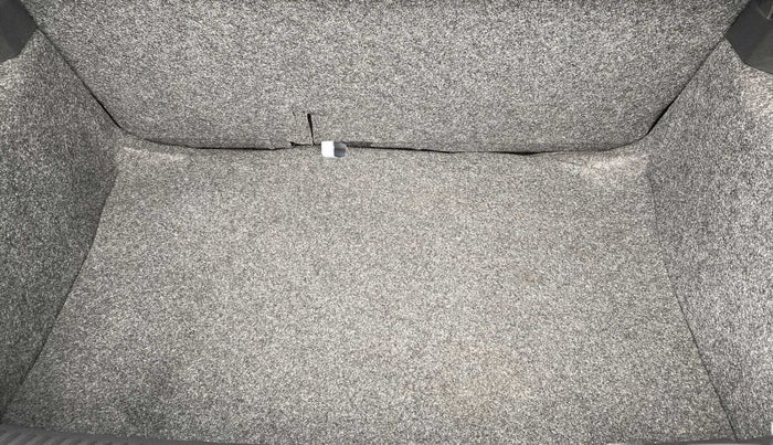 2019 Volkswagen Polo HIGHLINE PLUS 1.0, Petrol, Manual, 33,173 km, Boot Inside