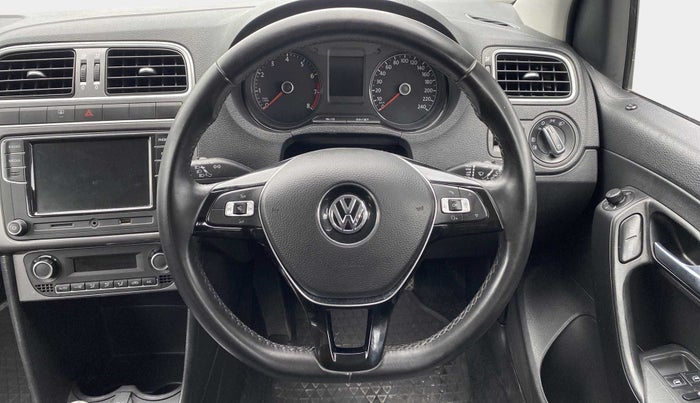 2019 Volkswagen Polo HIGHLINE PLUS 1.0, Petrol, Manual, 33,173 km, Steering Wheel Close Up