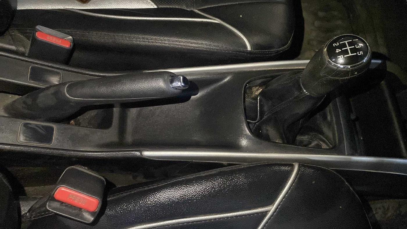 2016 Maruti Baleno DELTA PETROL 1.2, Petrol, Manual, 38,999 km, Gear Lever