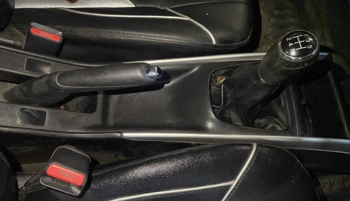 2016 Maruti Baleno DELTA PETROL 1.2, Petrol, Manual, 38,999 km, Gear Lever