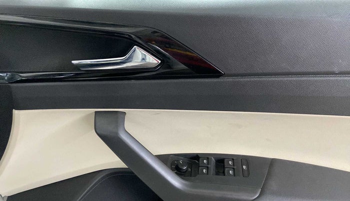 2022 Skoda SLAVIA STYLE 1.0L TSI AT, Petrol, Automatic, 24,419 km, Driver Side Door Panels Control