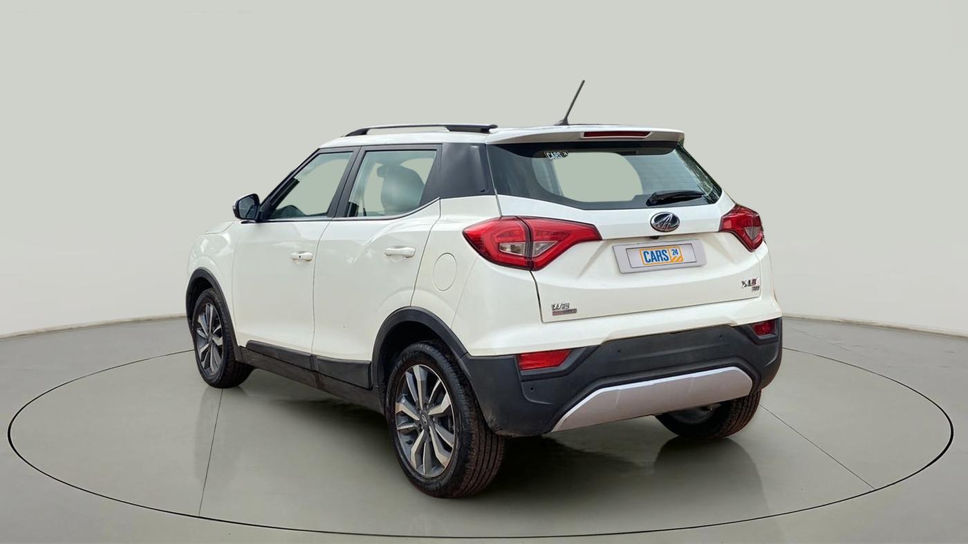 2021 Mahindra XUV300 W8 (O) 1.5 DIESEL AMT, Diesel, Automatic, 43,670 km, Left Back Diagonal