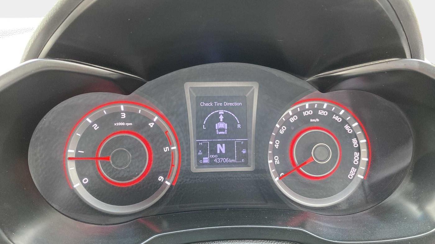 2021 Mahindra XUV300 W8 (O) 1.5 DIESEL AMT, Diesel, Automatic, 43,670 km, Odometer Image