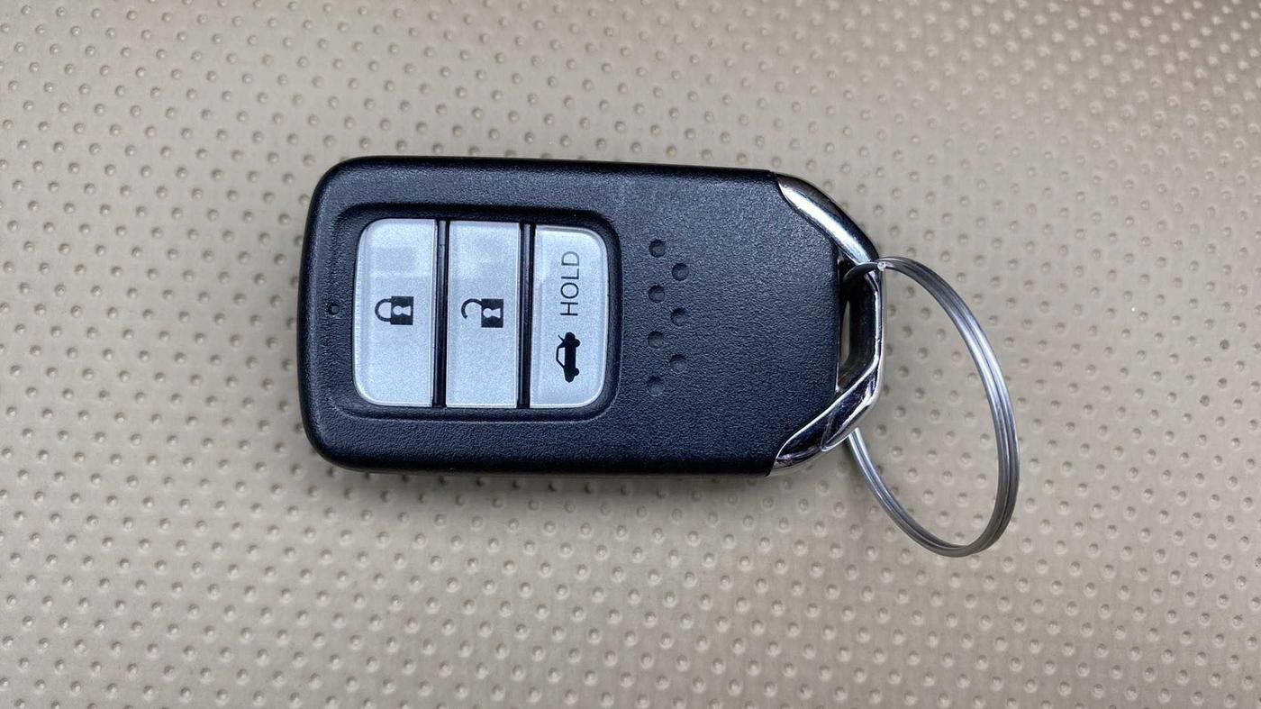 2021 Honda Amaze 1.2L I-VTEC VX, Petrol, Manual, 25,507 km, Key Close Up