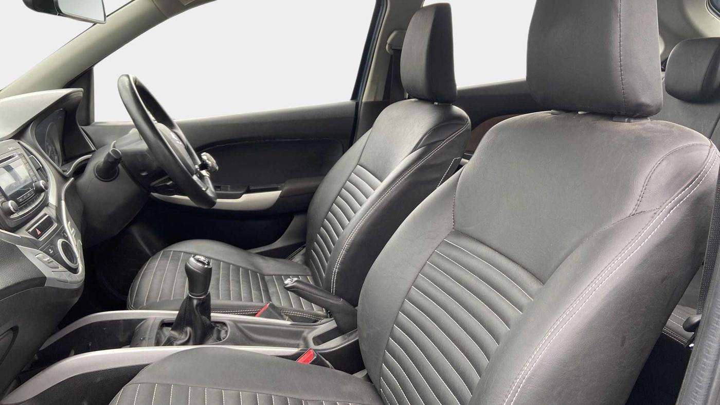 2016 Maruti Baleno DELTA PETROL 1.2, Petrol, Manual, 69,958 km, Right Side Front Door Cabin