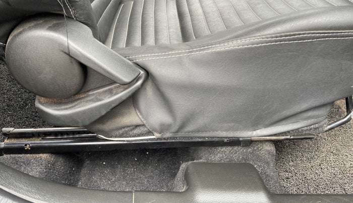2016 Maruti Baleno DELTA PETROL 1.2, Petrol, Manual, 69,958 km, Driver Side Adjustment Panel