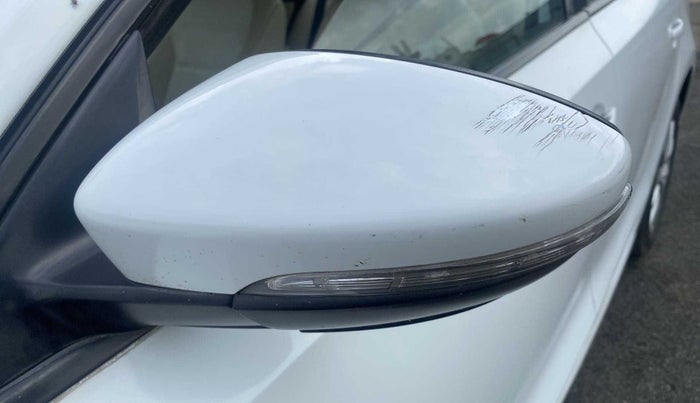 2015 Volkswagen Jetta COMFORTLINE TSI, Petrol, Manual, 38,794 km, Left rear-view mirror - Minor scratches
