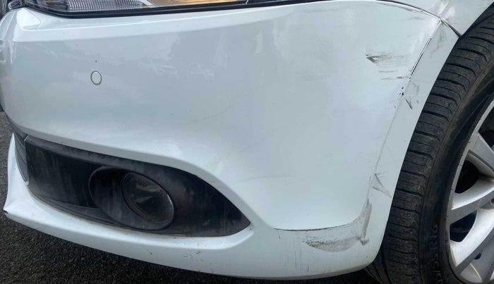 2015 Volkswagen Jetta COMFORTLINE TSI, Petrol, Manual, 38,794 km, Front bumper - Minor scratches