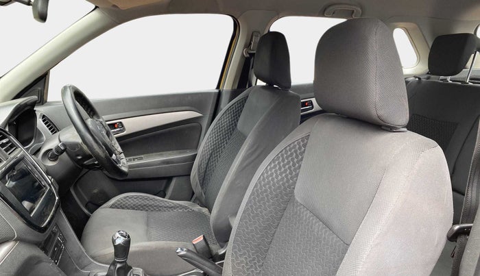2017 Maruti Vitara Brezza ZDI PLUS DUAL TONE, Diesel, Manual, 74,444 km, Right Side Front Door Cabin