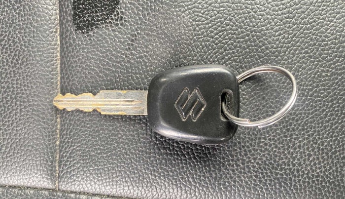 2016 Maruti Alto 800 LXI, Petrol, Manual, 37,860 km, Key Close Up