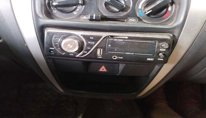 2016 Maruti Alto 800 LXI, Petrol, Manual, 37,860 km, Infotainment system - Music system not functional