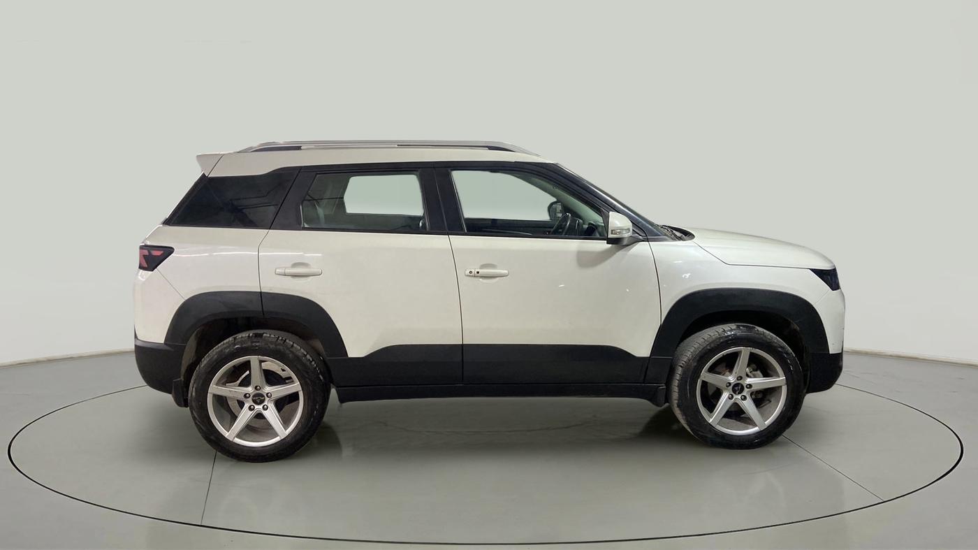 2022 Maruti BREZZA ZXI SMART HYBRID , Petrol, Manual, 17,103 km, Right Side View