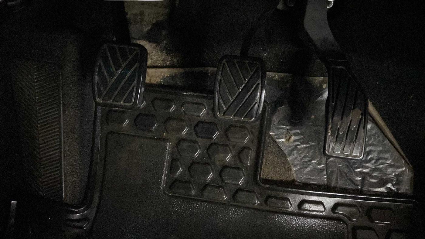 2022 Maruti BREZZA ZXI SMART HYBRID , Petrol, Manual, 17,103 km, Pedals