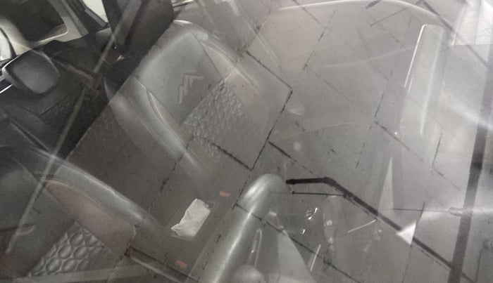 2022 Maruti BREZZA ZXI SMART HYBRID , Petrol, Manual, 17,103 km, Front windshield - Minor spot on windshield
