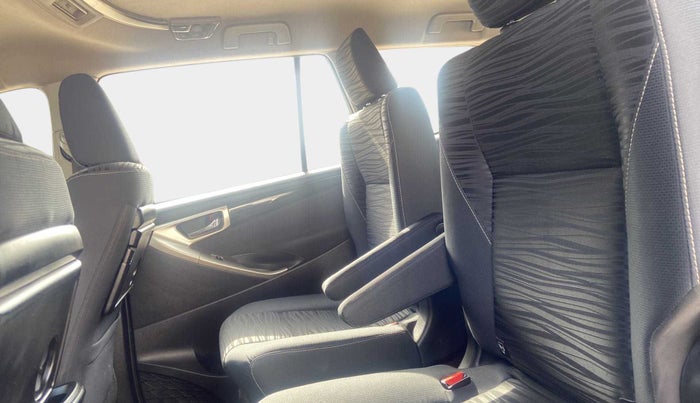 2017 Toyota Innova Crysta 2.4 VX 7 STR, Diesel, Manual, 35,154 km, Right Side Rear Door Cabin