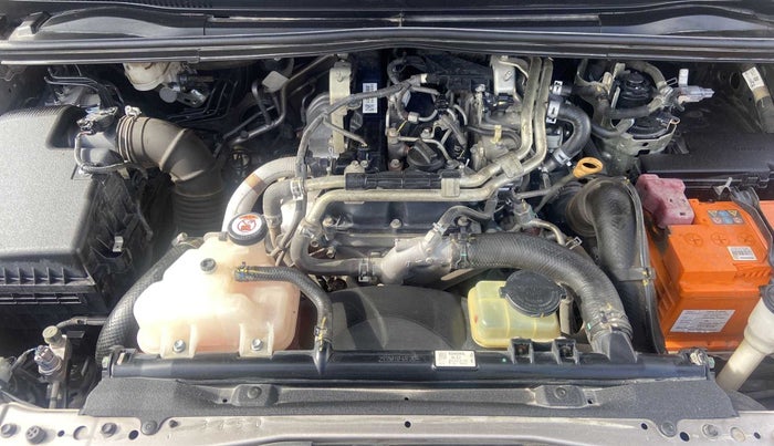 2017 Toyota Innova Crysta 2.4 VX 7 STR, Diesel, Manual, 35,154 km, Open Bonet