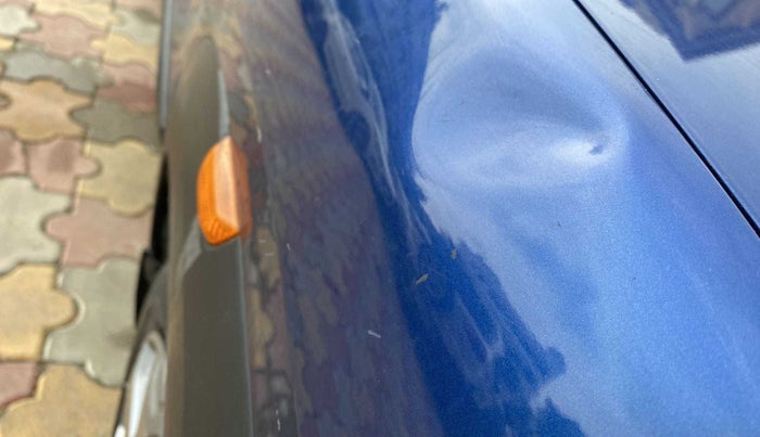 2017 Renault Kwid CLIMBER 1.0, Petrol, Manual, 22,827 km, Right fender - Slightly dented