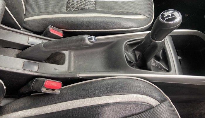 2017 Maruti Baleno ALPHA PETROL 1.2, Petrol, Manual, 69,843 km, Gear Lever