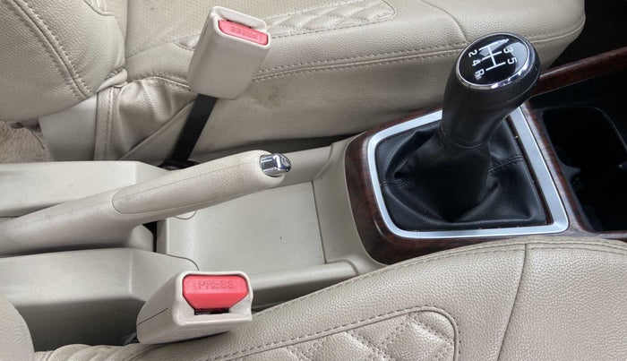 2018 Maruti Dzire VDI, Diesel, Manual, 36,376 km, Gear Lever