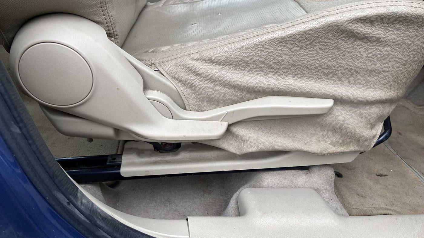 2018 Maruti Dzire VDI, Diesel, Manual, 36,376 km, Driver Side Adjustment Panel