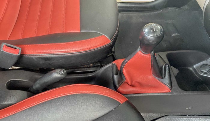 2013 Hyundai Eon ERA +, Petrol, Manual, 59,470 km, Gear Lever