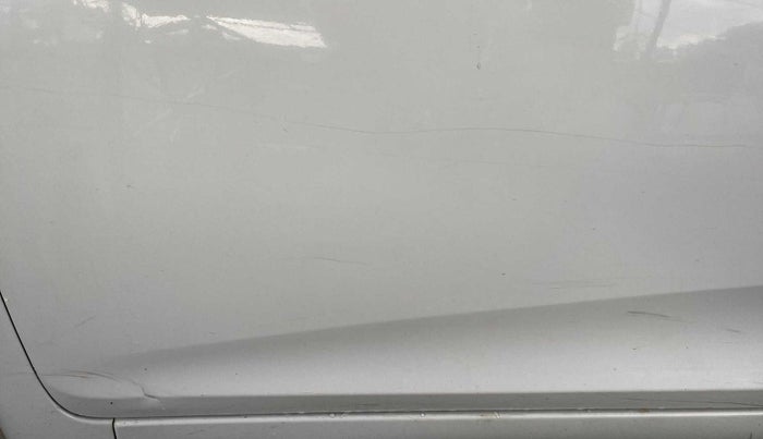 2013 Hyundai Eon ERA +, Petrol, Manual, 59,470 km, Front passenger door - Minor scratches
