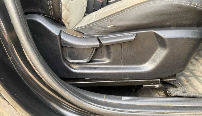 2020 Hyundai Creta SX 1.5 DIESEL, Diesel, Manual, 83,123 km, Driver Side Adjustment Panel