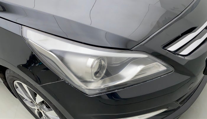 2016 Hyundai Verna 1.6 VTVT SX AT, Petrol, Automatic, 1,13,363 km, Right headlight - Minor scratches