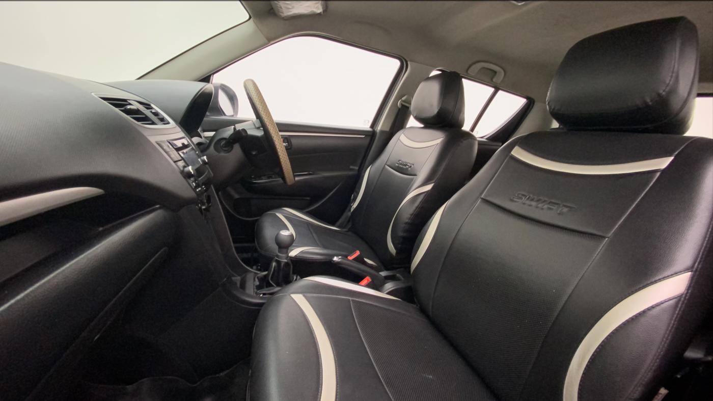 2017 Maruti Swift VXI, Petrol, Manual, 1,00,526 km, Right Side Front Door Cabin