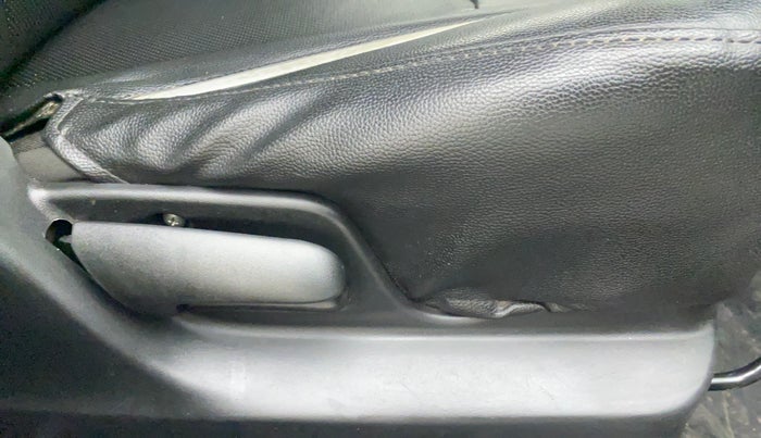 2017 Maruti Swift VXI, Petrol, Manual, 1,00,526 km, Driver Side Adjustment Panel