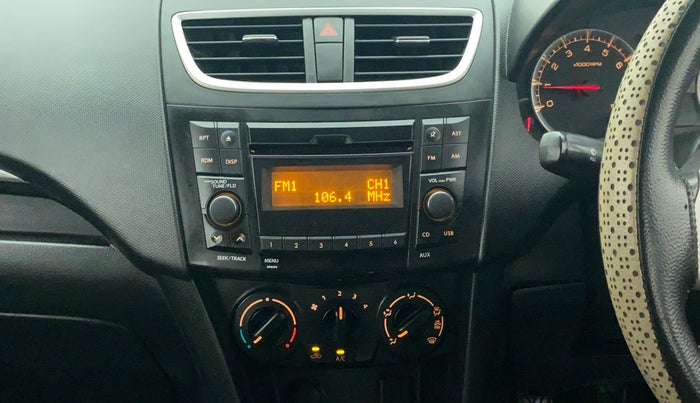 2017 Maruti Swift VXI, Petrol, Manual, 1,00,526 km, Air Conditioner