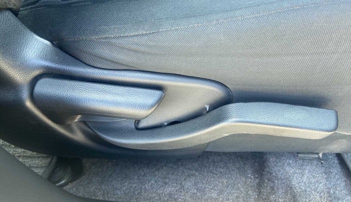 2017 Honda Brio VX AT, Petrol, Automatic, 42,509 km, Driver Side Adjustment Panel