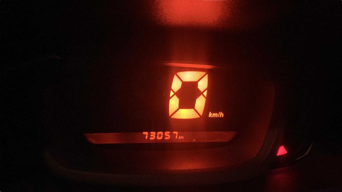 2017 Renault Kwid RXT 1.0, Petrol, Manual, 73,045 km, Odometer Image
