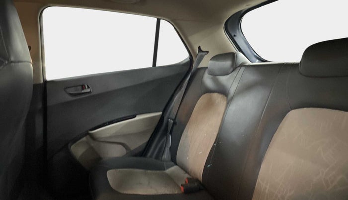 2015 Hyundai Grand i10 MAGNA 1.2 KAPPA VTVT, Petrol, Manual, 76,046 km, Right Side Rear Door Cabin