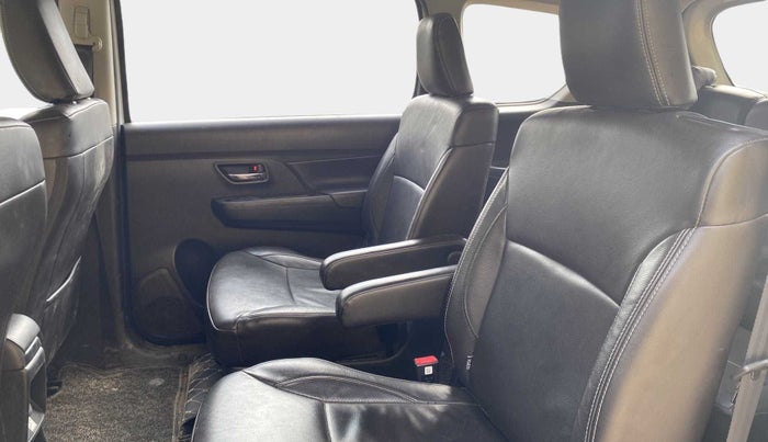 2019 Maruti XL6 ALPHA MT, Petrol, Manual, 21,738 km, Right Side Rear Door Cabin