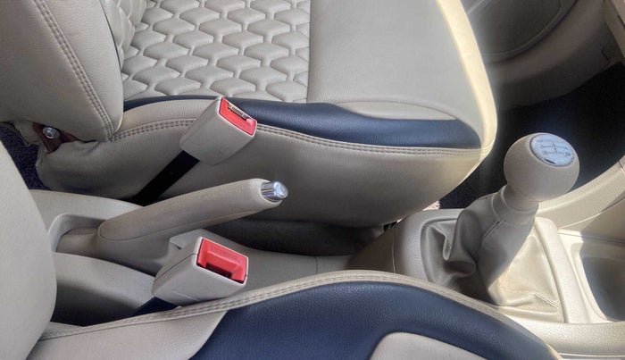 2014 Maruti Ertiga VXI, Petrol, Manual, 38,536 km, Gear Lever