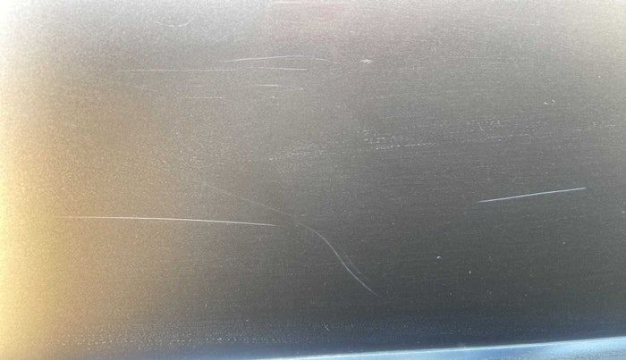 2014 Maruti Ertiga VXI, Petrol, Manual, 38,536 km, Driver-side door - Minor scratches