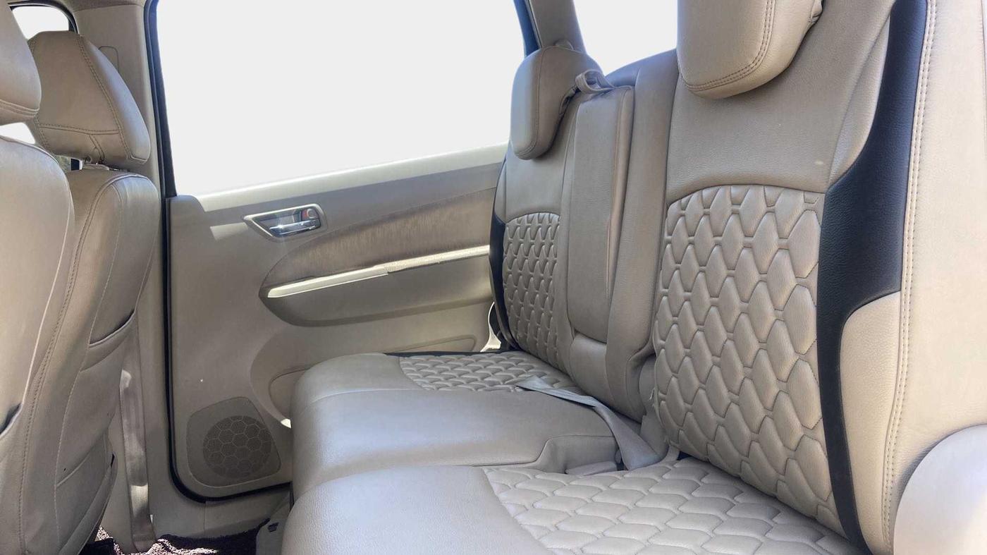 2014 Maruti Ertiga VXI, Petrol, Manual, 38,536 km, Right Side Rear Door Cabin